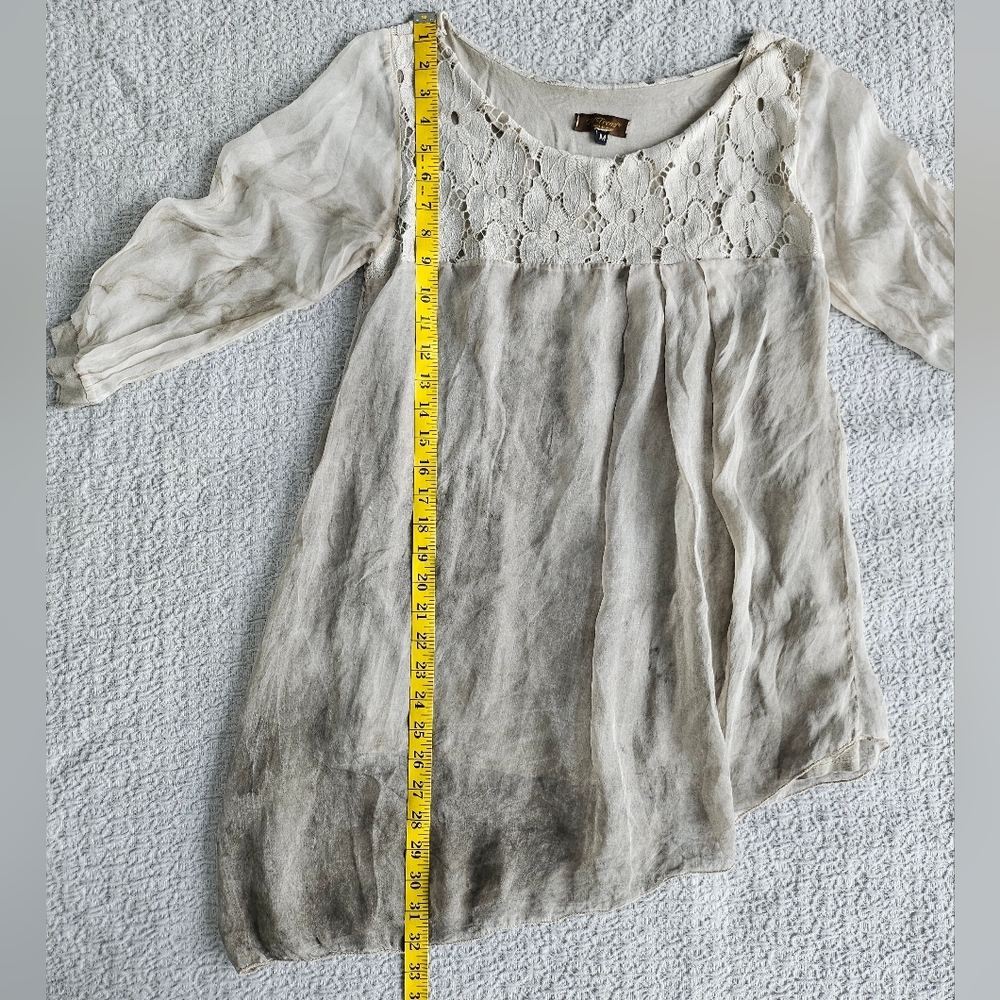 H Trend Italy 100% Silk Blouse Womens Medium Gray Whimsical Lace Floral Flowy - Picture 9 of 13
